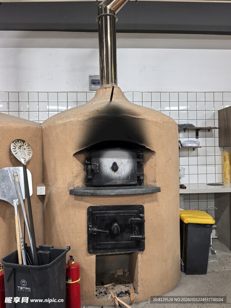 传统木质披萨烤炉