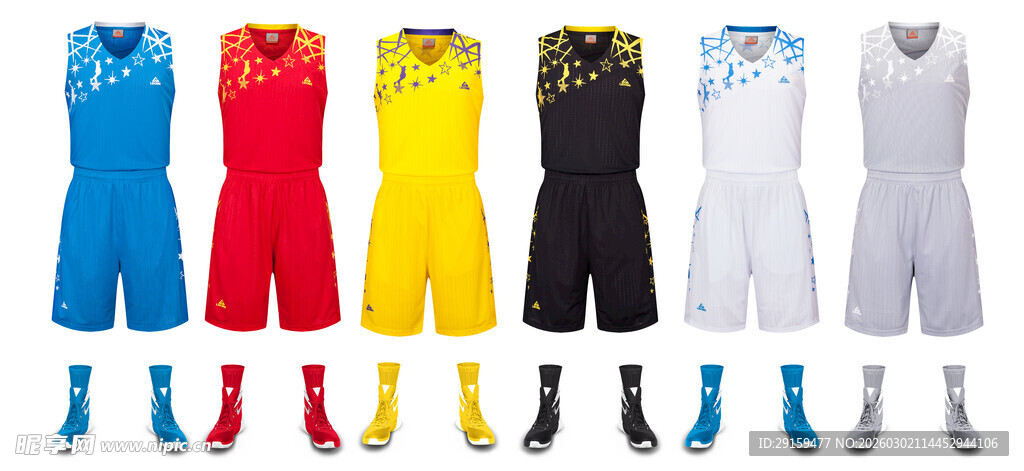 多款足球运动服展示