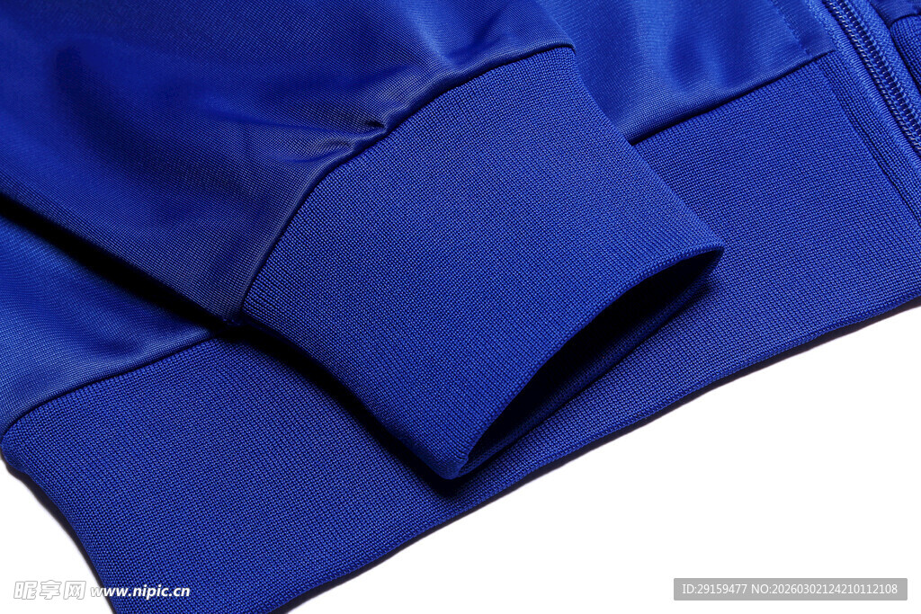 蓝色衣物袖口细节展示