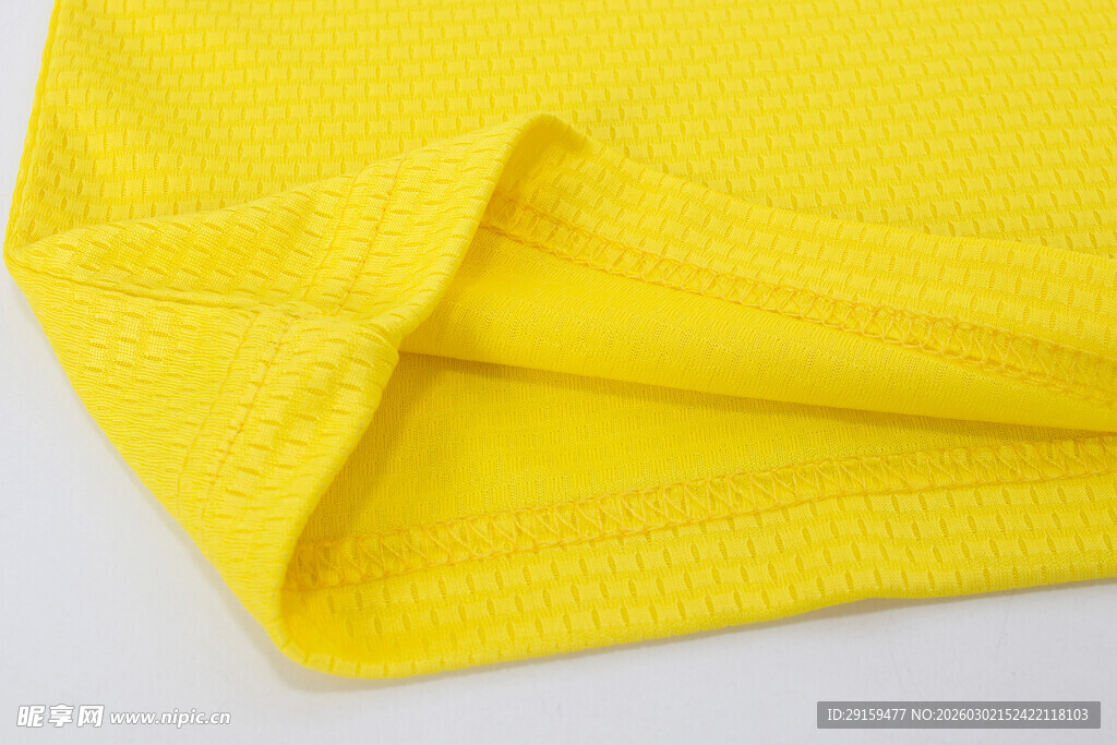 黄色布料边角特写
