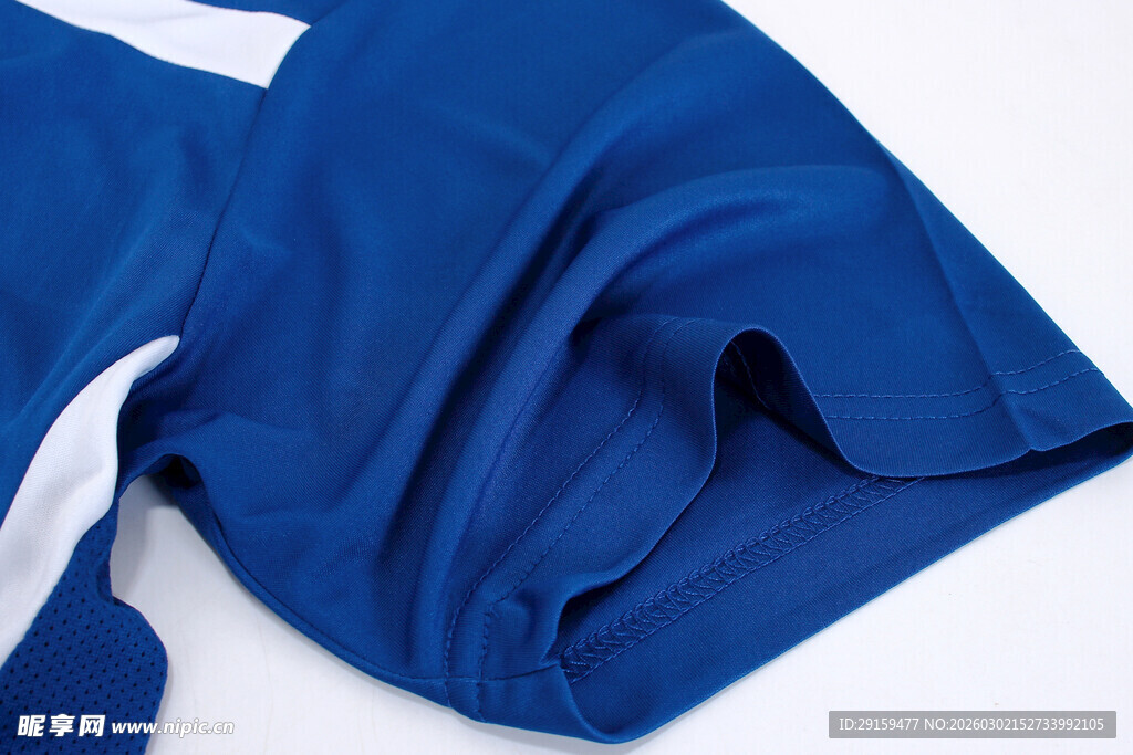 蓝色褶皱布料细节展示