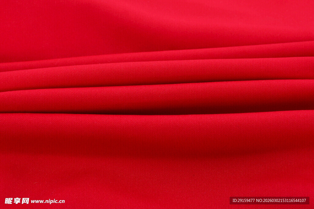 鲜艳红色褶皱布料
