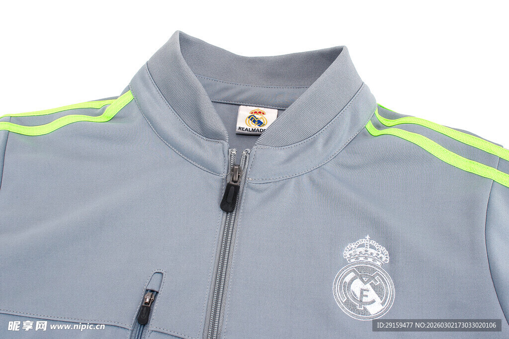 皇马灰色运动外套上衣