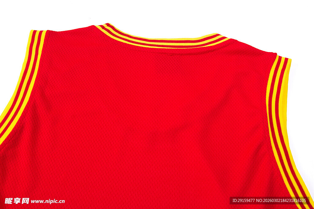 红色无袖运动上衣