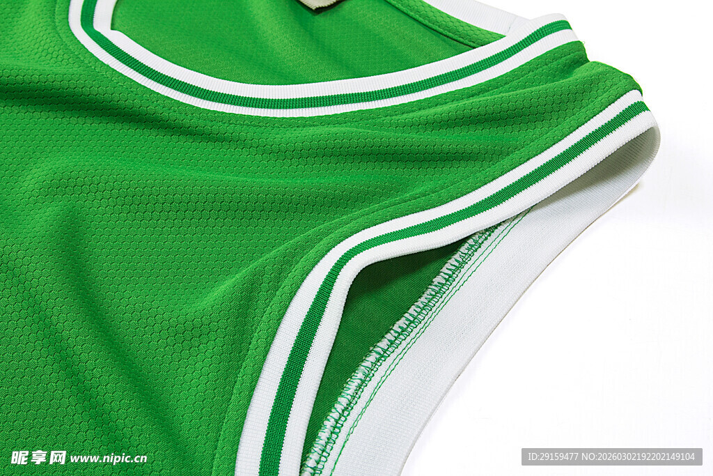 绿色运动球衣细节特写