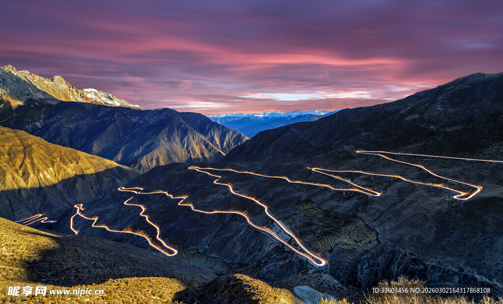 壮丽山谷日出美景