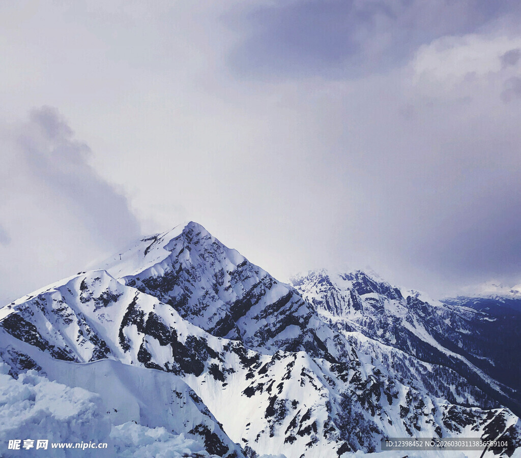 壮丽雪山美景