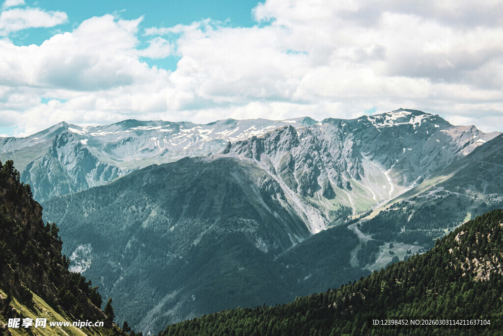 壮丽山景