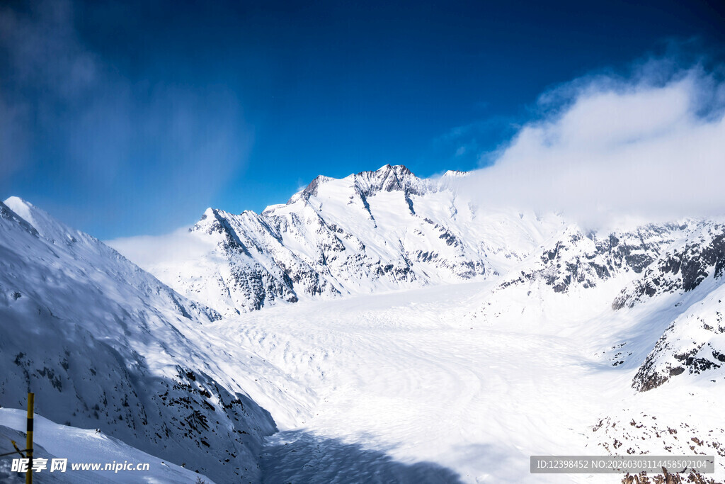 壮丽雪山美景