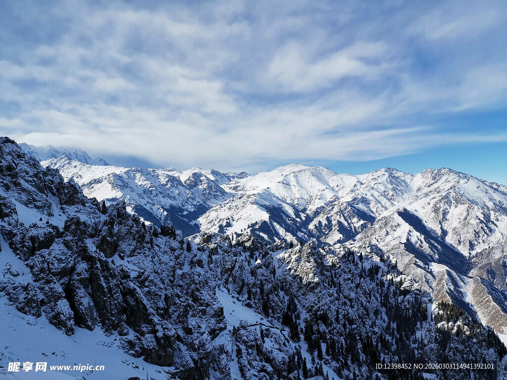雪山壮丽风光