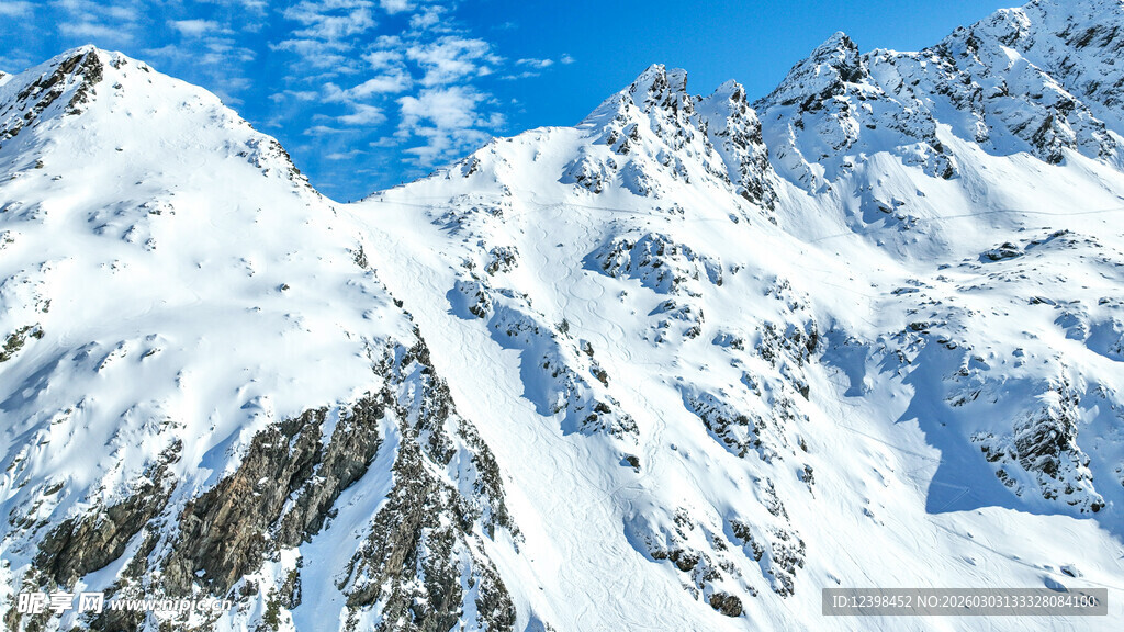 壮丽雪山美景