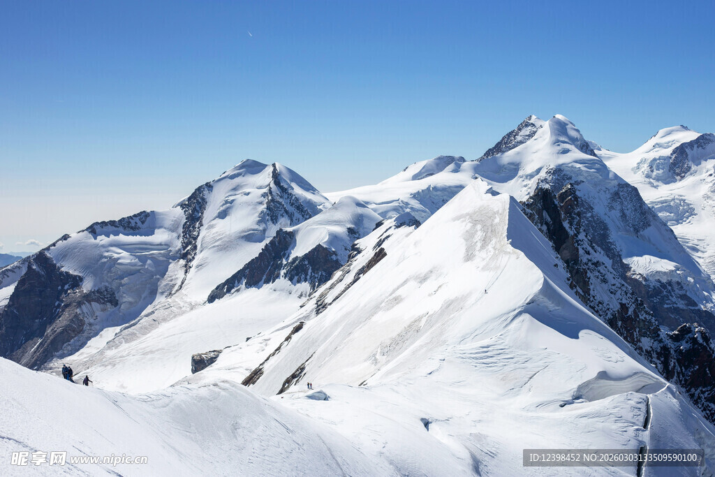 壮丽雪山美景