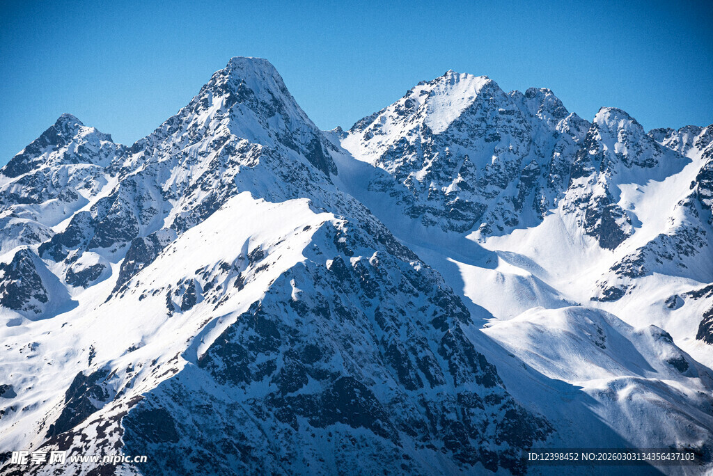 壮丽雪山美景