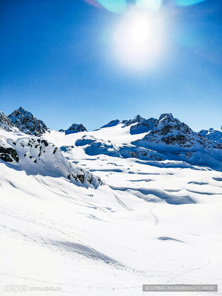 雪山美景