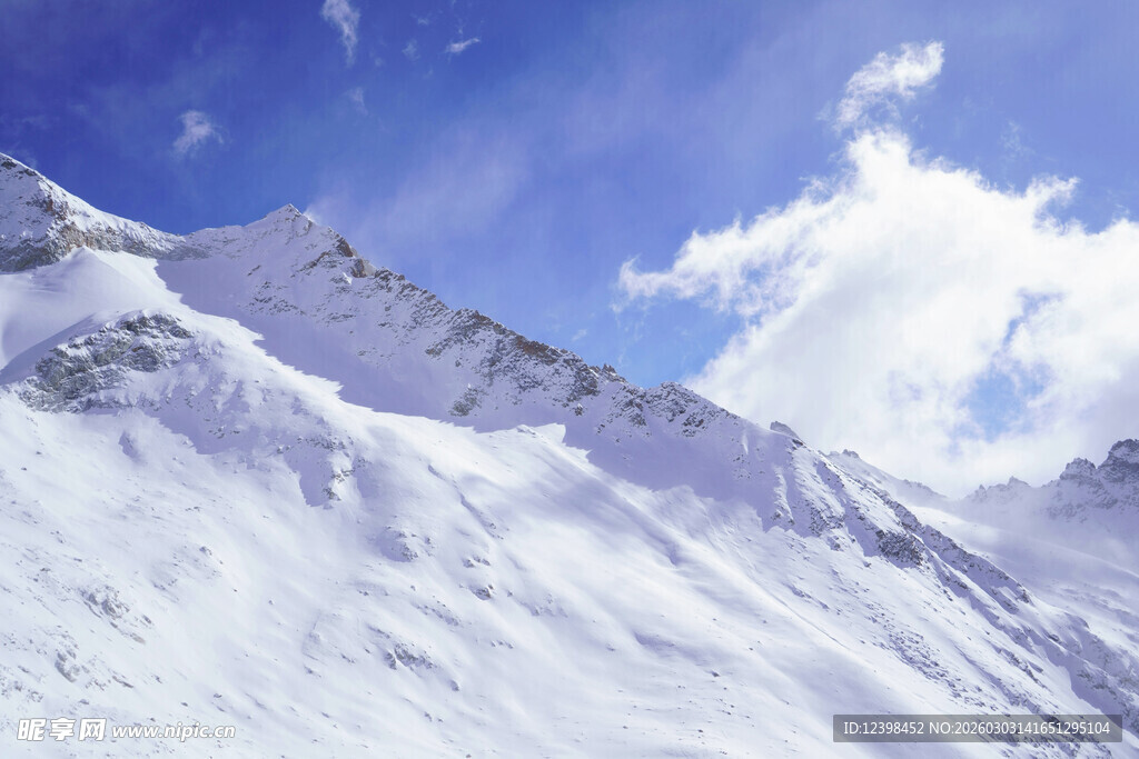 壮丽雪山美景
