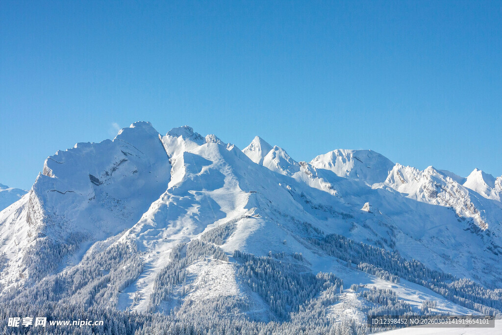 壮丽雪山美景