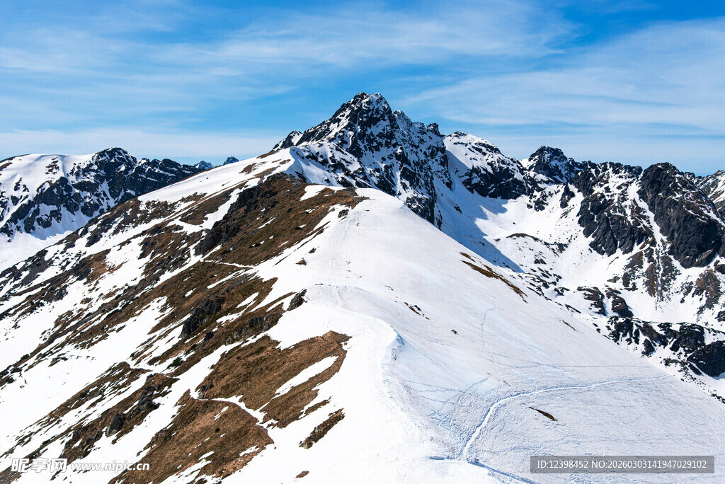 雪山壮丽风光