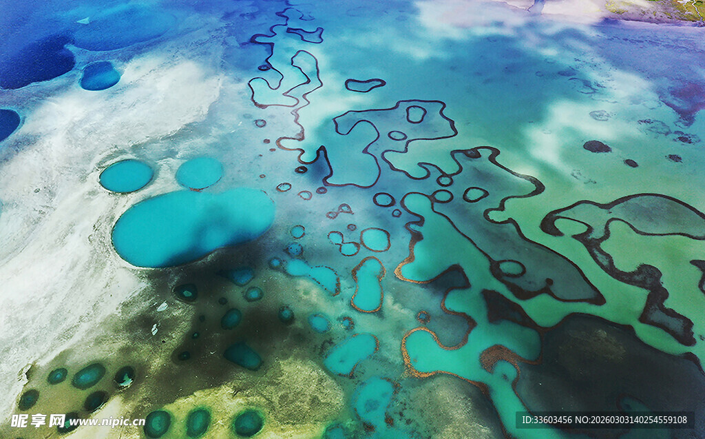 俯瞰绚丽多彩的海洋景观