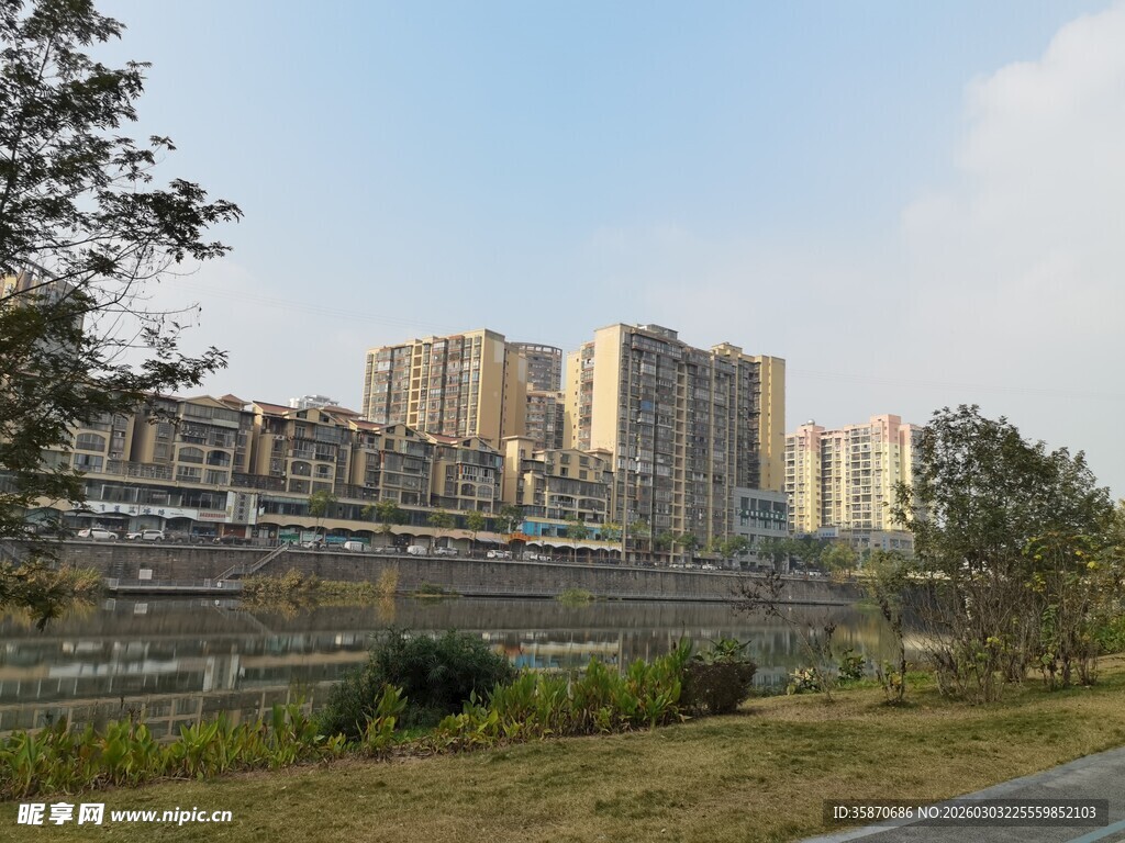 城郊住宅区风光