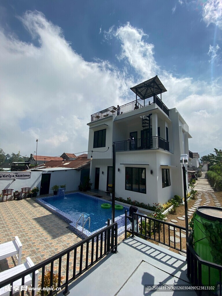 现代别墅配泳池景观