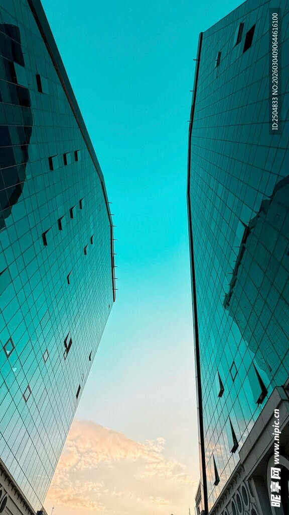 仰观摩天大楼