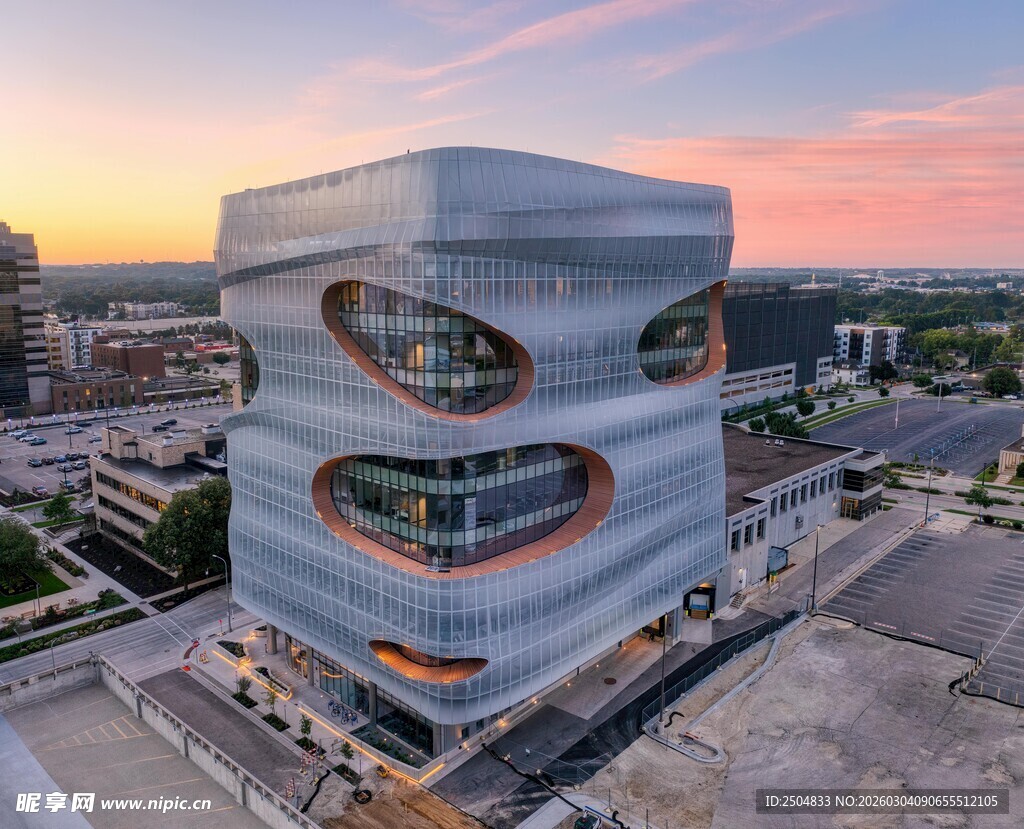 现代独特建筑外观俯瞰