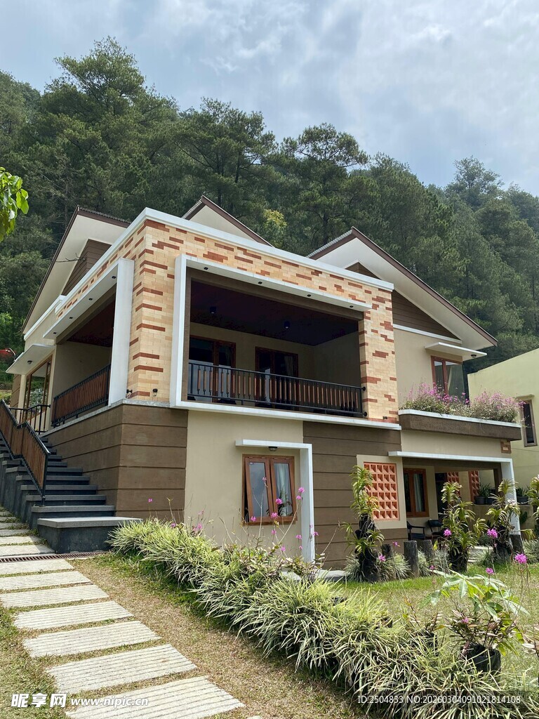 山间精致两层独栋住宅