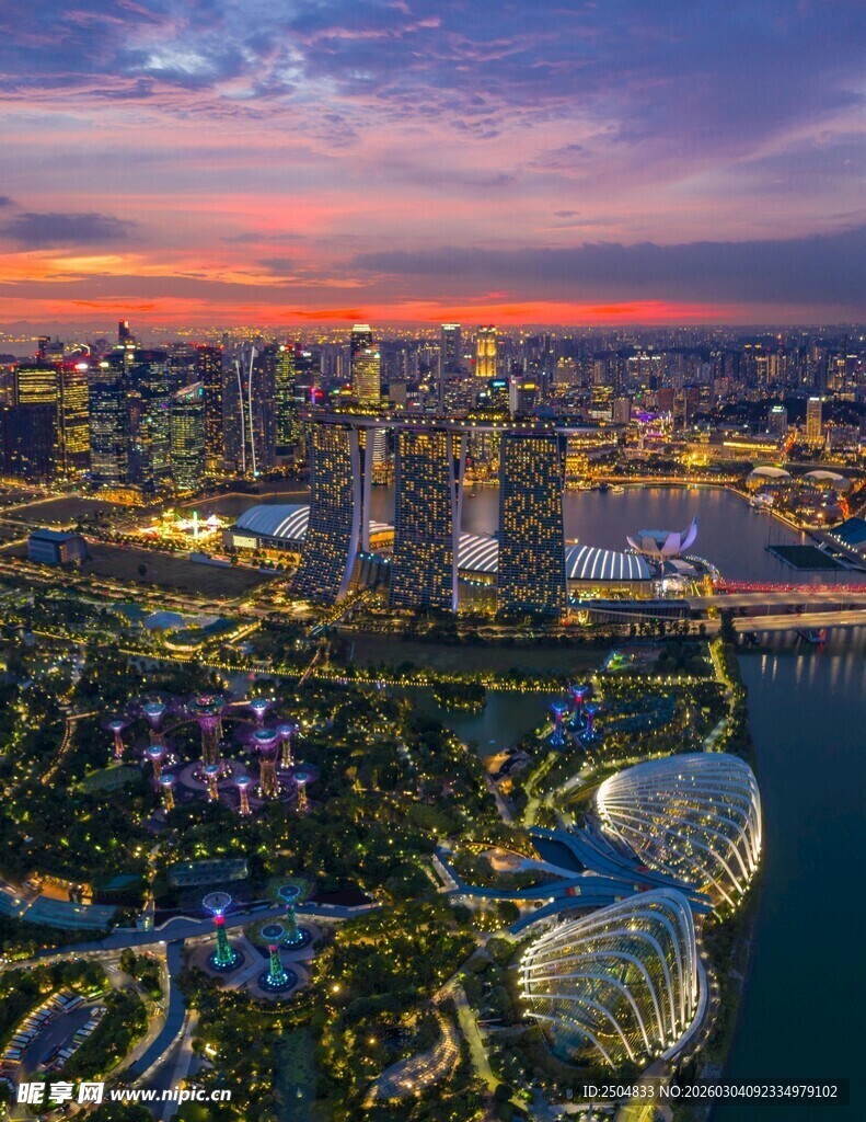 新加坡城市天际线美丽夜景