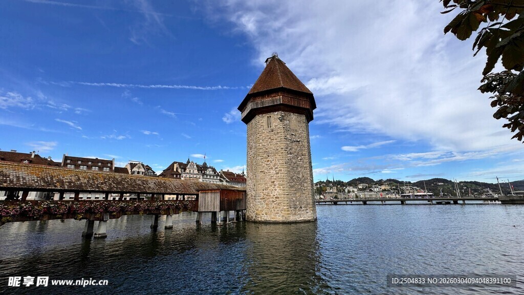 卢塞恩卡佩尔桥与水塔