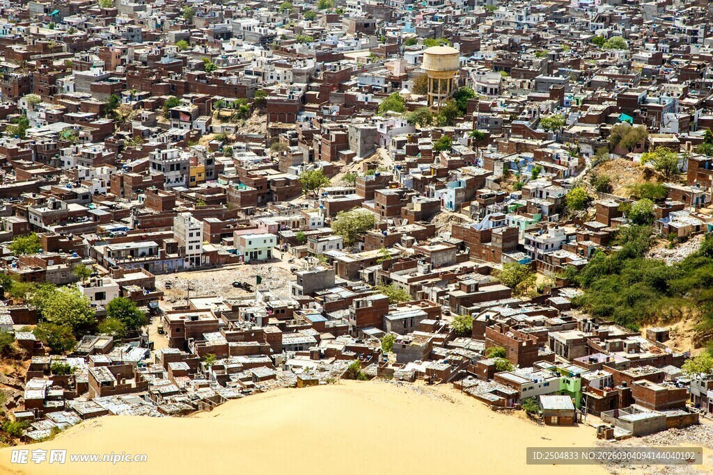 俯瞰密集的城市聚落