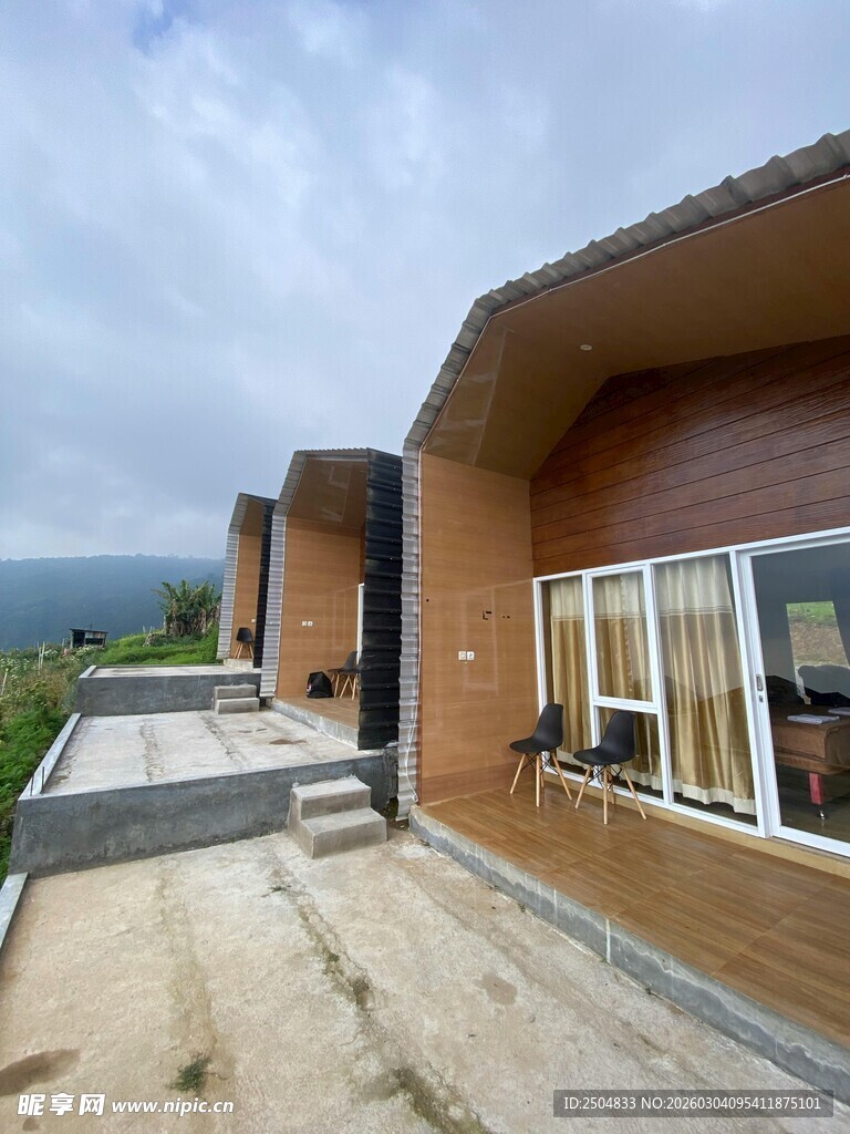 现代风格弧形外观住宅