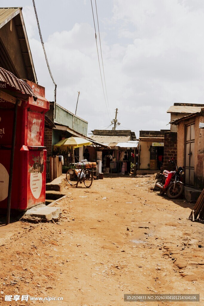 乡村小巷的质朴日常