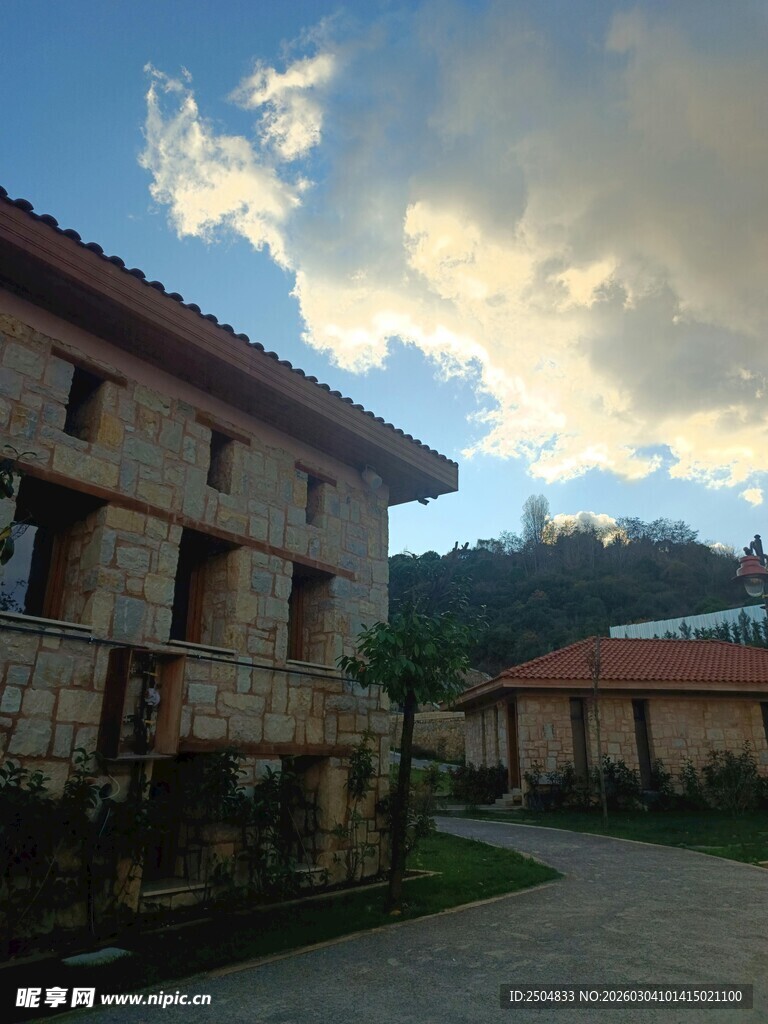 乡村石屋 静谧田园风光