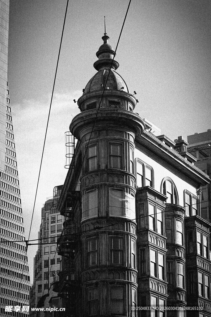 复古风格的城市建筑一角