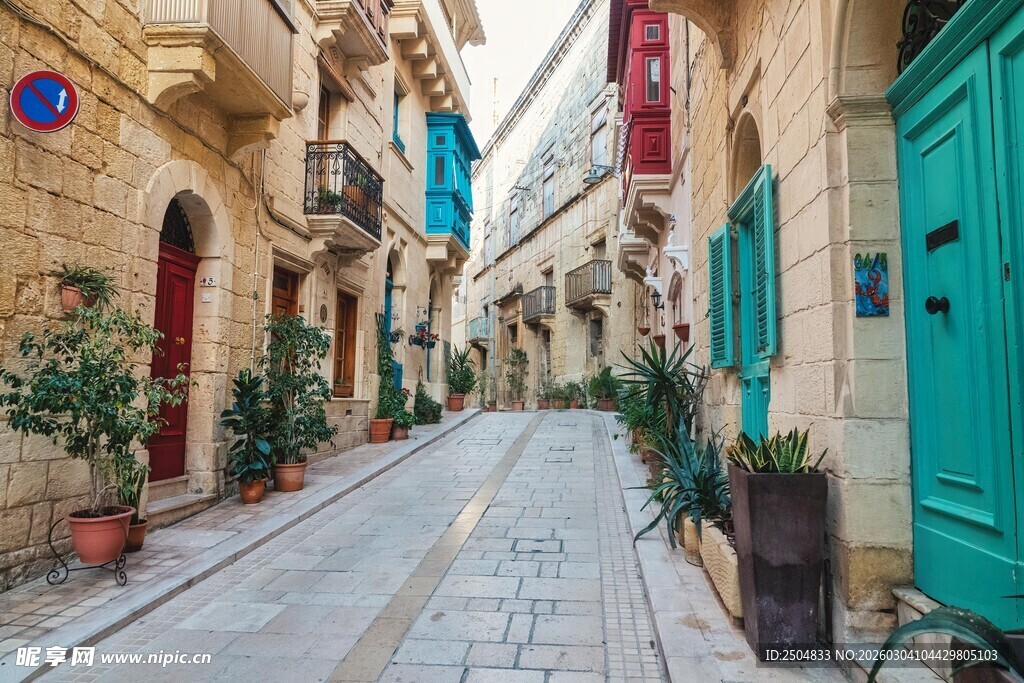 地中海风情的狭窄街道