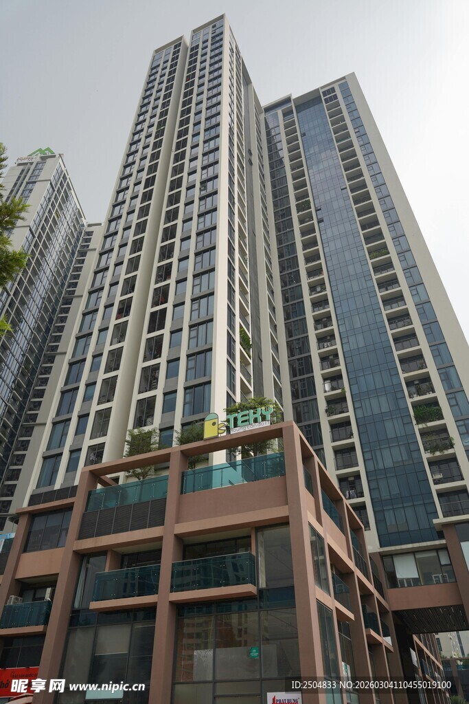 现代高层商住建筑外观