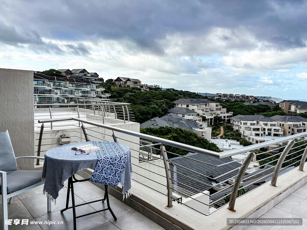 露台美景 惬意休闲时光