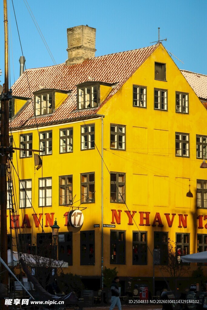 黄色海滨建筑景观