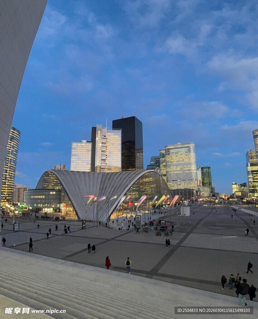 现代都市广场建筑景观