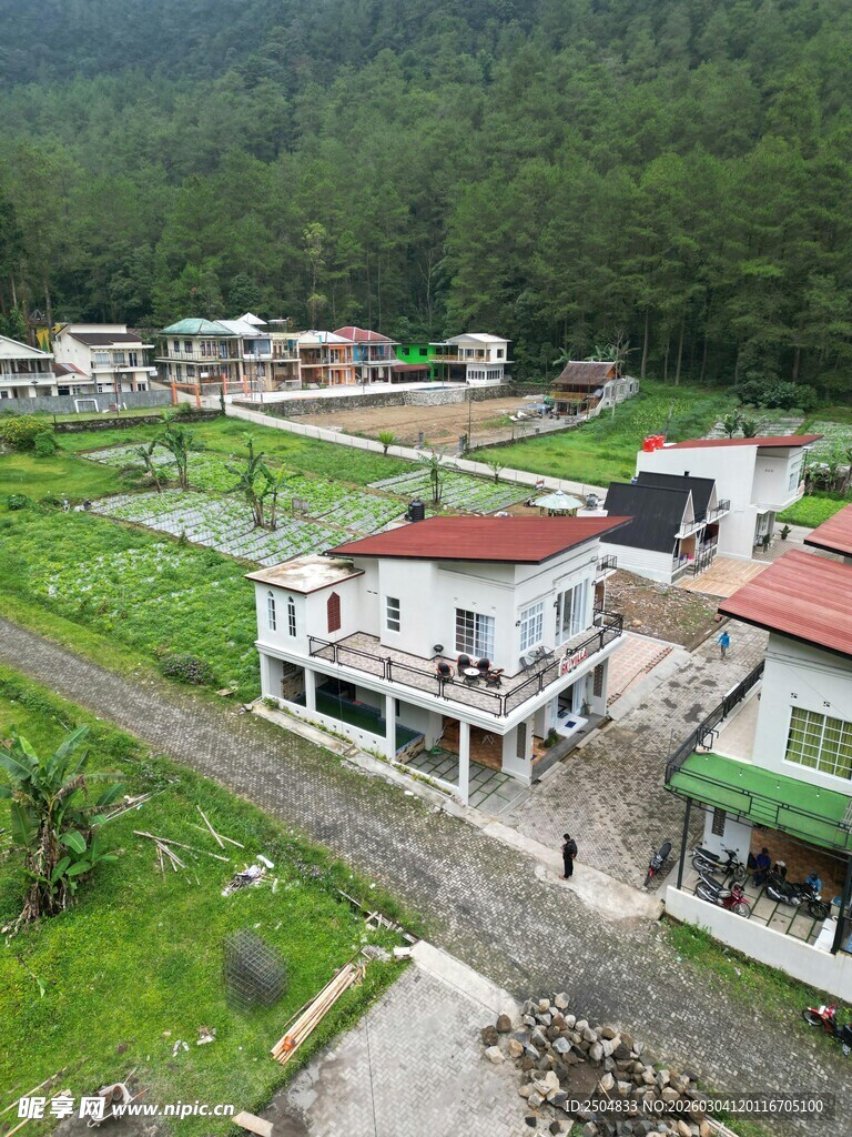 乡村田园 居的美丽村落