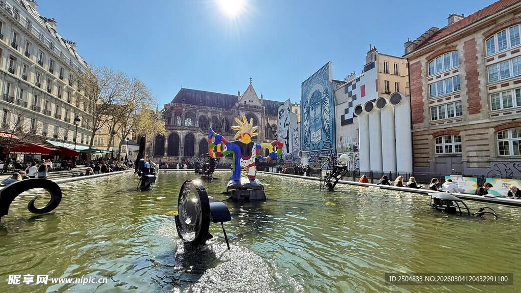 城市广场喷泉景观