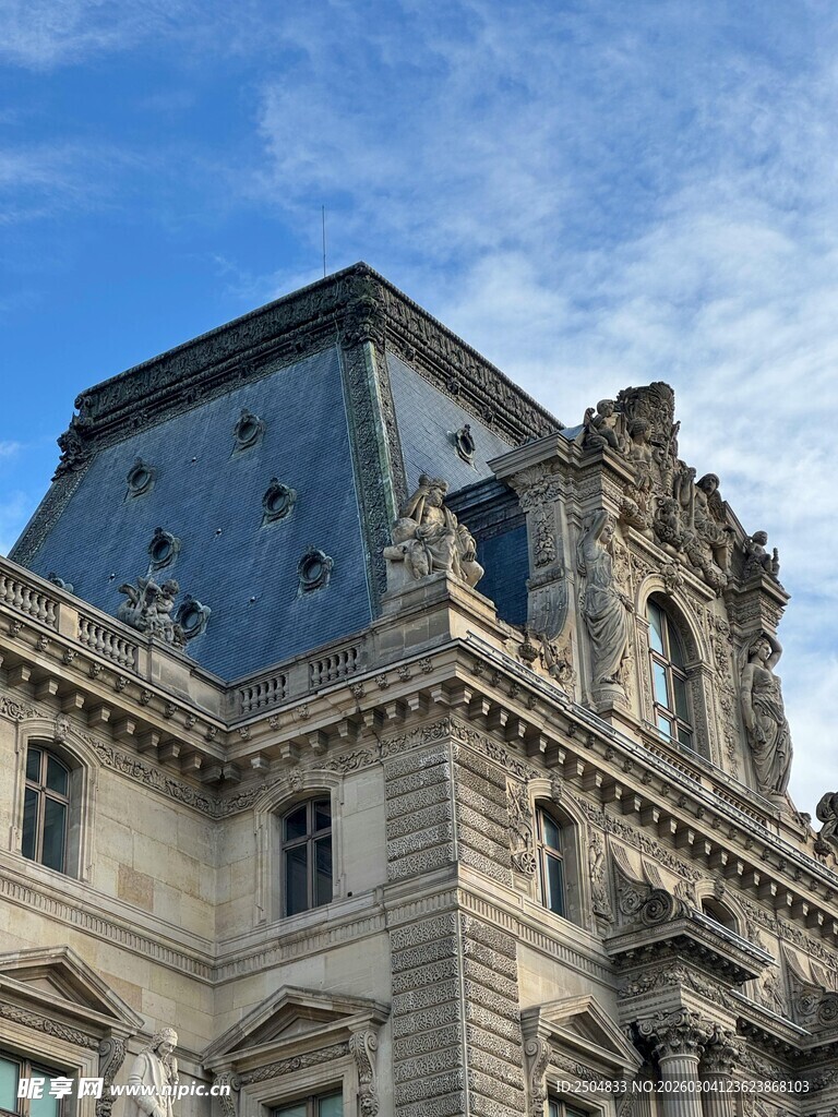 古典建筑屋顶特写