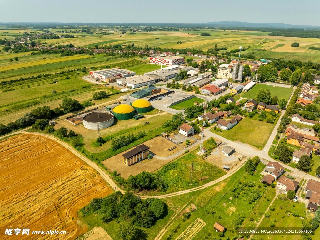 乡村田野俯瞰美景