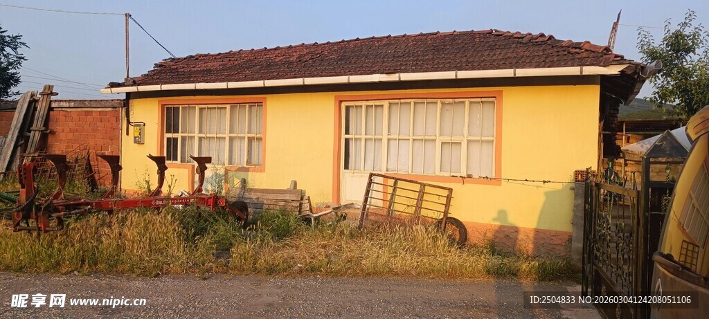 乡村黄屋 宁静田园景致