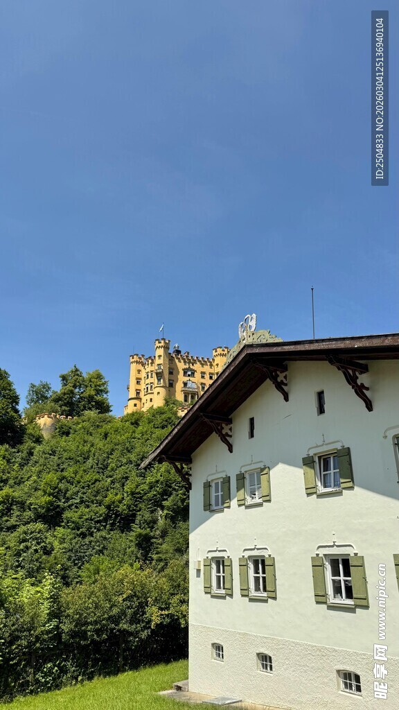 田园风格白房子