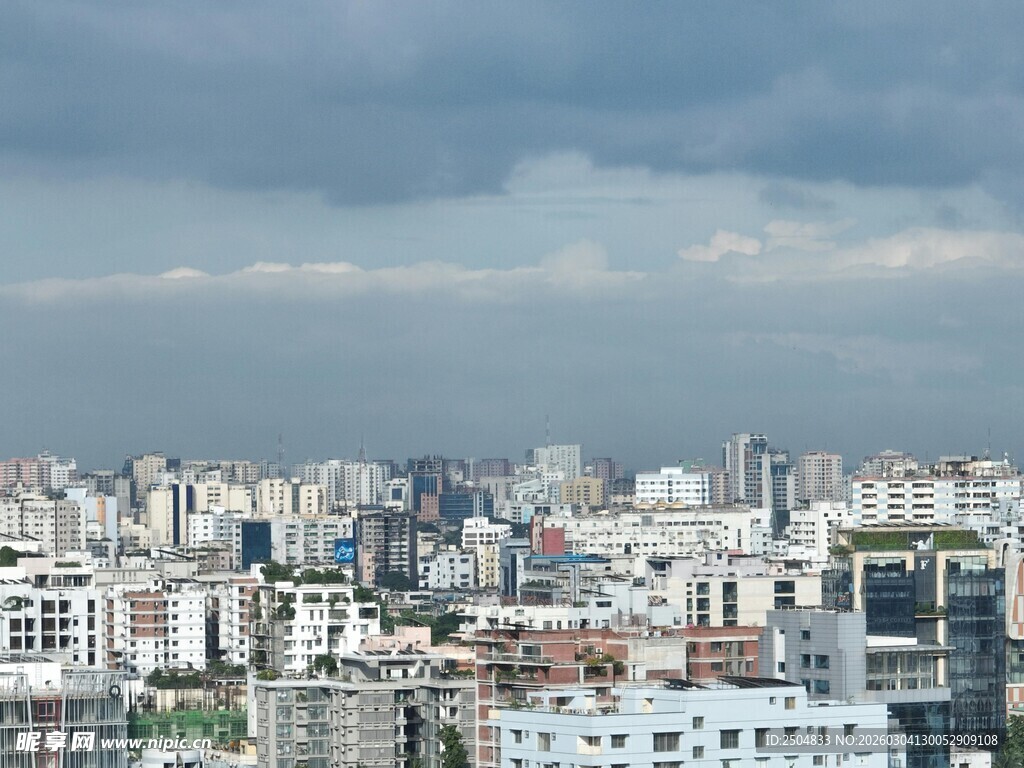 城市天际线 多云天气景观