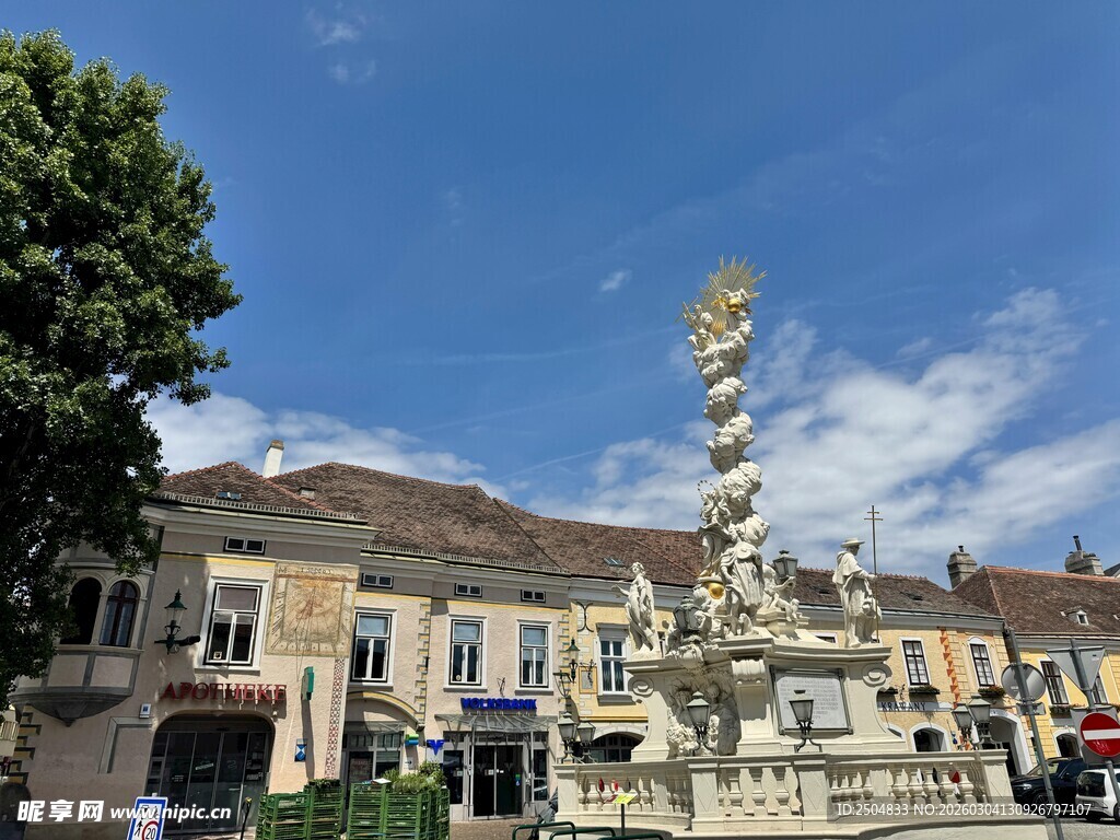 欧式小镇喷泉景观