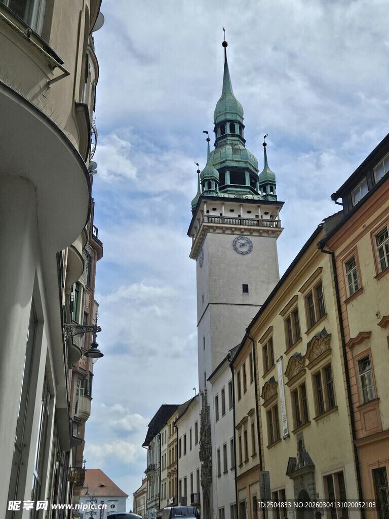  洲城市中的古老钟楼