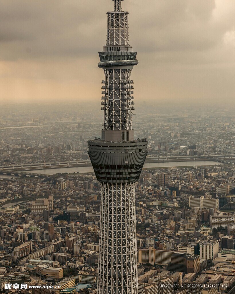 东京晴空塔俯瞰城市景观