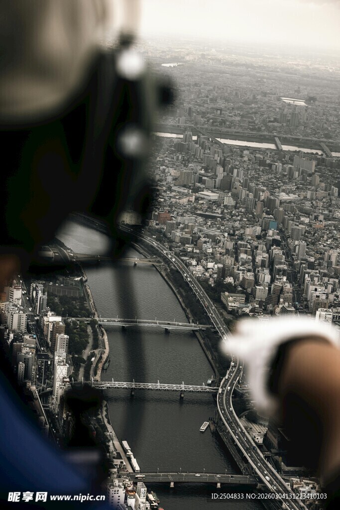 俯瞰城市景象的摄影瞬间